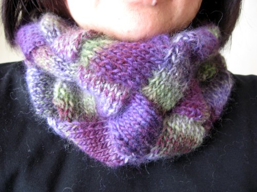 athena entrelac cowl