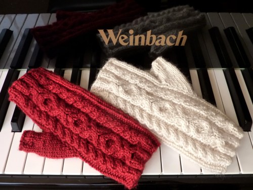 oxo cable fingerless mitts