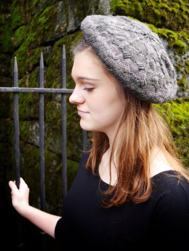 pdxkitterati criss cross beret