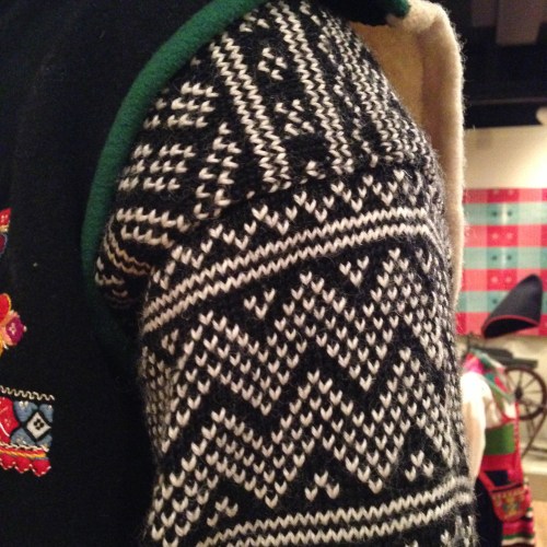 norwegian steeked sleeve