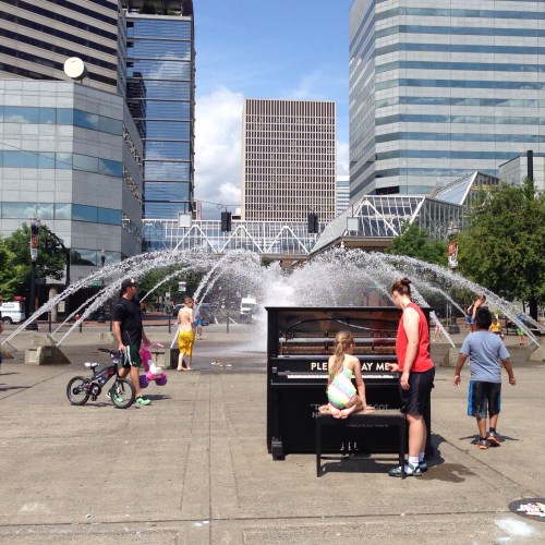 public piano