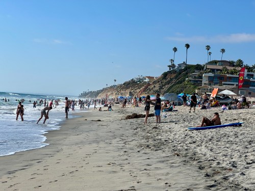 Moonlight State Beach and lots of people